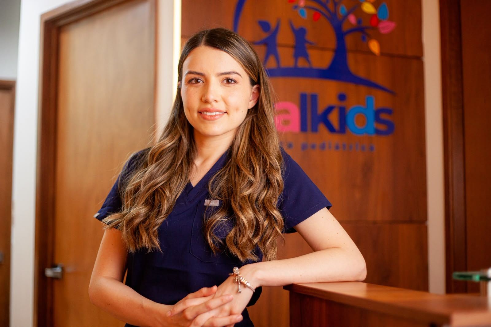 La Dra. Gabriela Torres en la recepción de VitalKids
